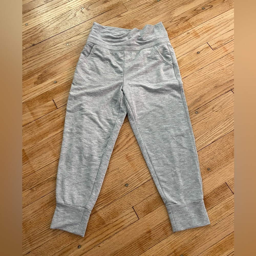 Ultralite Girl 6-7 gray sweat pant joggers EUC